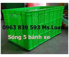 Bán rổ nhựa công nghiệp, rổ nhựa 5 bánh xe đừng hàng may mặc