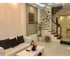 Do chuyển công tác tôi cần bán nhà 38m 5 tầng, 4PN Quan Nhân, Q. Thanh Xuân Hà Nội