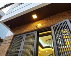 Cần bán nhà riêng số 38A ngách 8 ngõ 310 Cổ Nhuế, Quận BTL, Hanoi - 38,2m2x5T